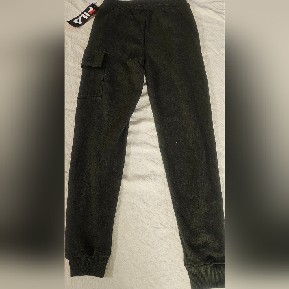 FILA NWT boys black jogger sweat pants size 8 Green with Black Logo